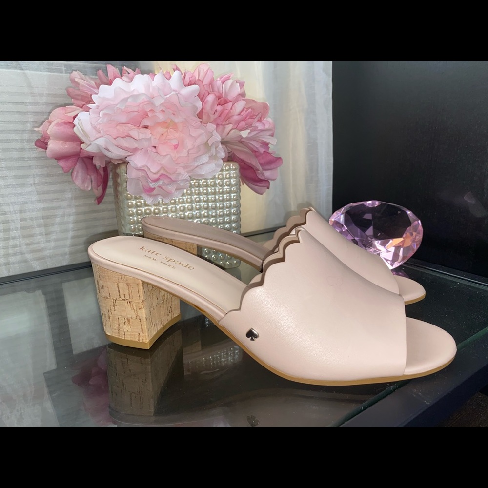 Kate Spade pink scalloped heels 🎀